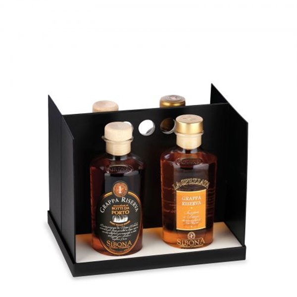 Distilleria Sibona - Confezione Box in Tavola (4 Bt. x50cl) : Grappa La Speziata, Amaro, Grappa Botti da Porto, Grappa Moscato Distilleria Sibona - Confezione Box in Tavola (4 Bt. x50cl) : Grappa La Speziata, Amaro, Grappa Botti da Porto, Grappa Moscato