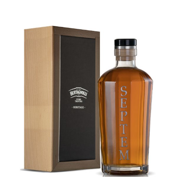 Bertagnolli - Grappa SEPTEM 7 anni in barrique 43% Vol. - 0.70 Lt Bertagnolli - Grappa SEPTEM 7 anni in barrique 43% Vol. - 0.70 Lt
