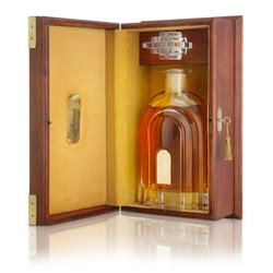Grappa di Barolo 30 anni Cristallo Oro  -  Distilleria Santa Teresa  Fratelli Marolo 0,70 l.